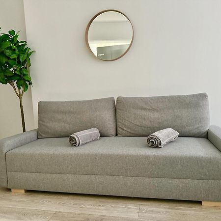 Stylish Schonbrunn Apartments - Free Underground Parking Виена Екстериор снимка