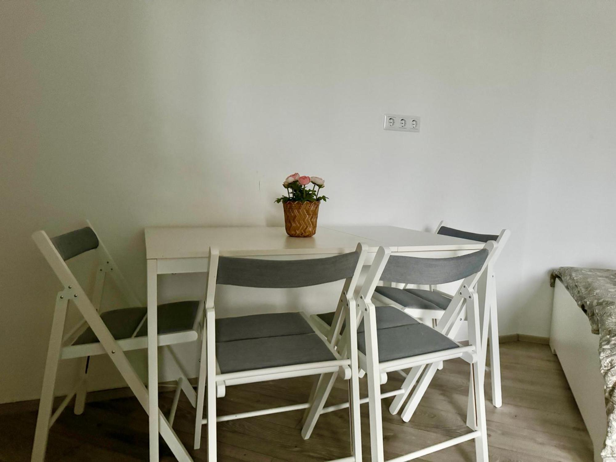 Stylish Schonbrunn Apartments - Free Underground Parking Виена Екстериор снимка